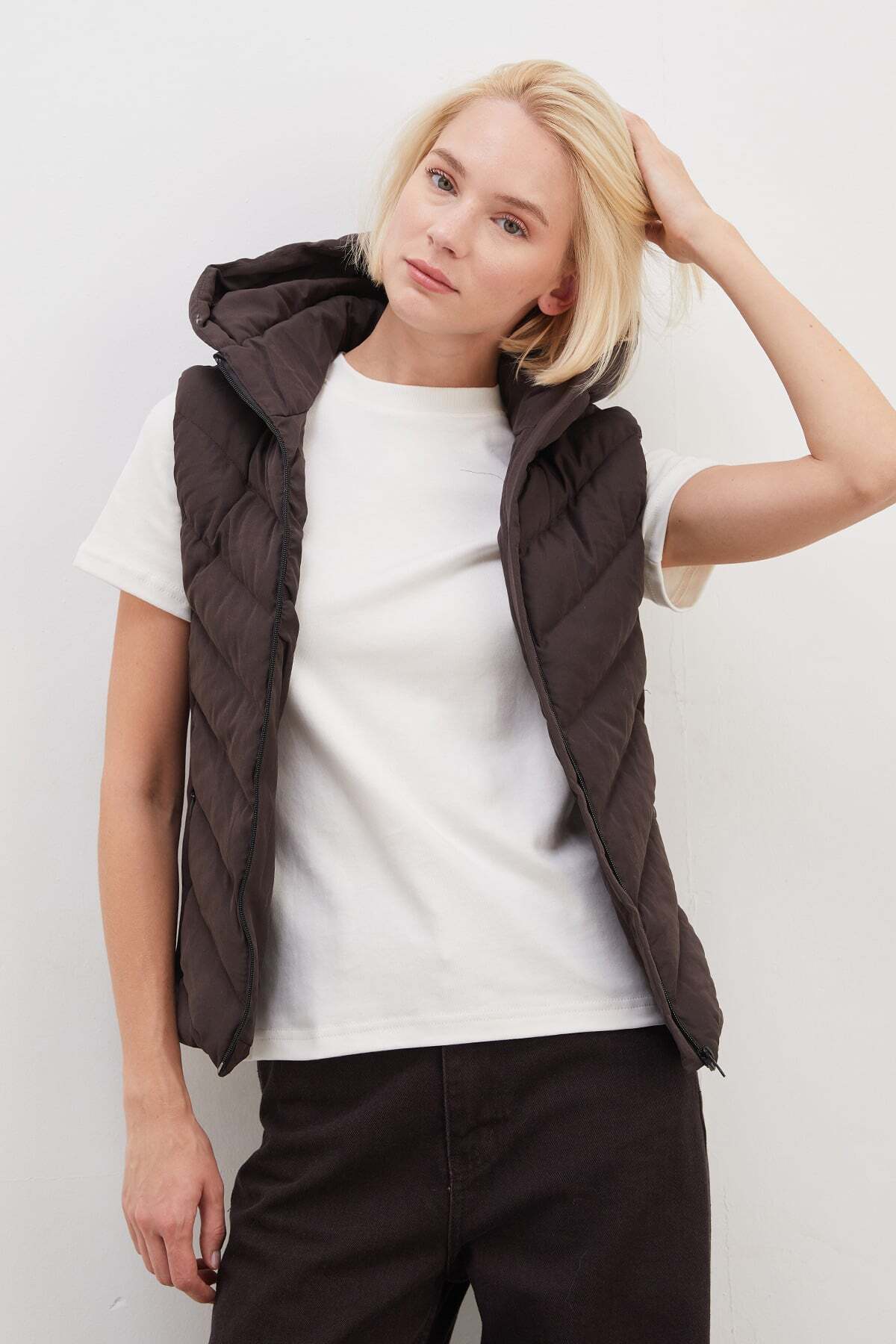 Scuba Fabric Garnished Hooded Inflatable Vest - MALLTURK