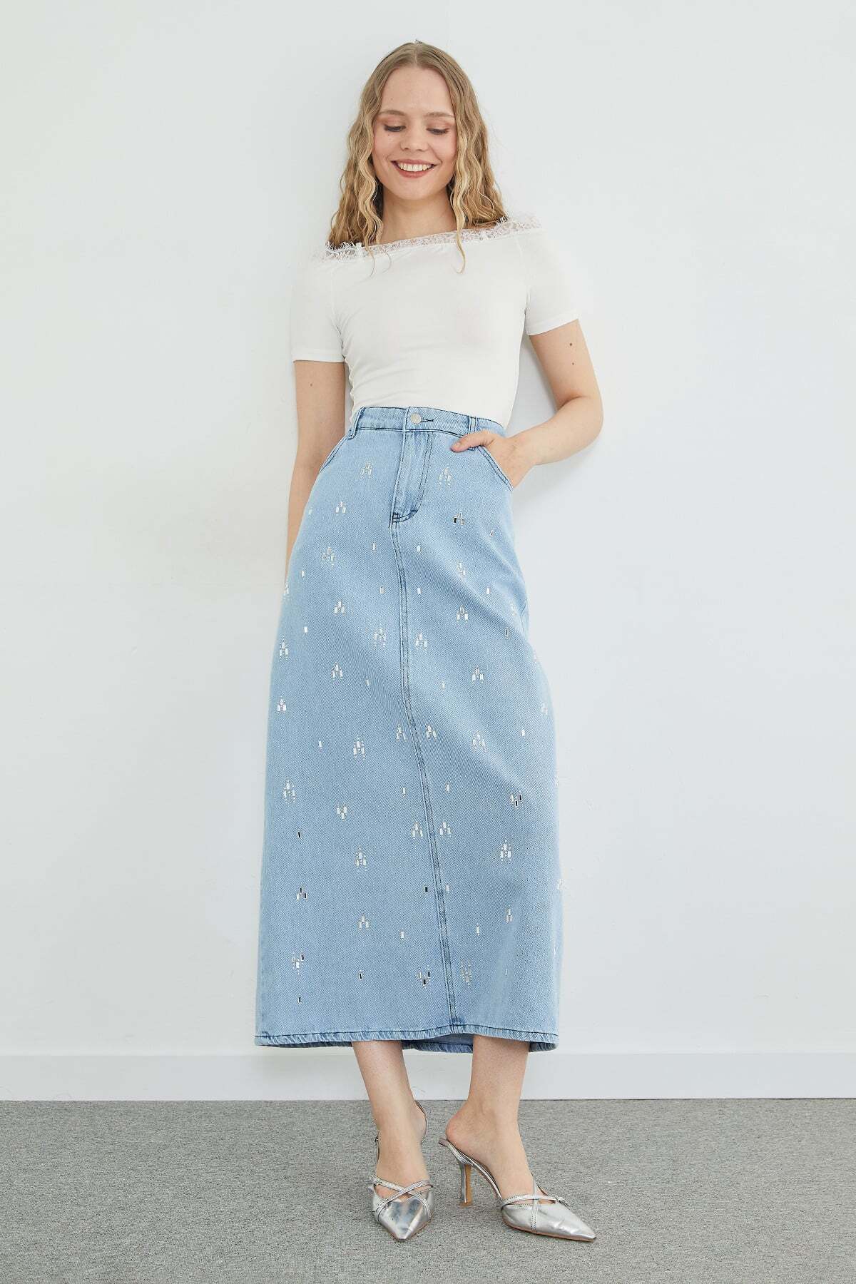 Stone Detailed Pocketed Jean Skirt - MALLTURK