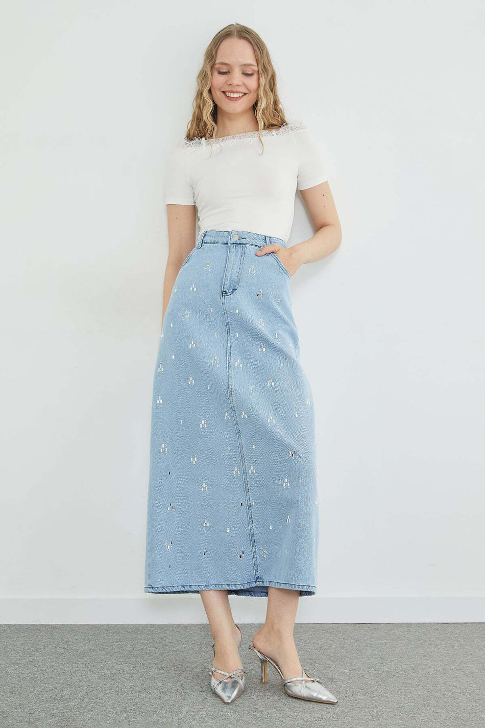 Stone Detailed Pocketed Jean Skirt - MALLTURK