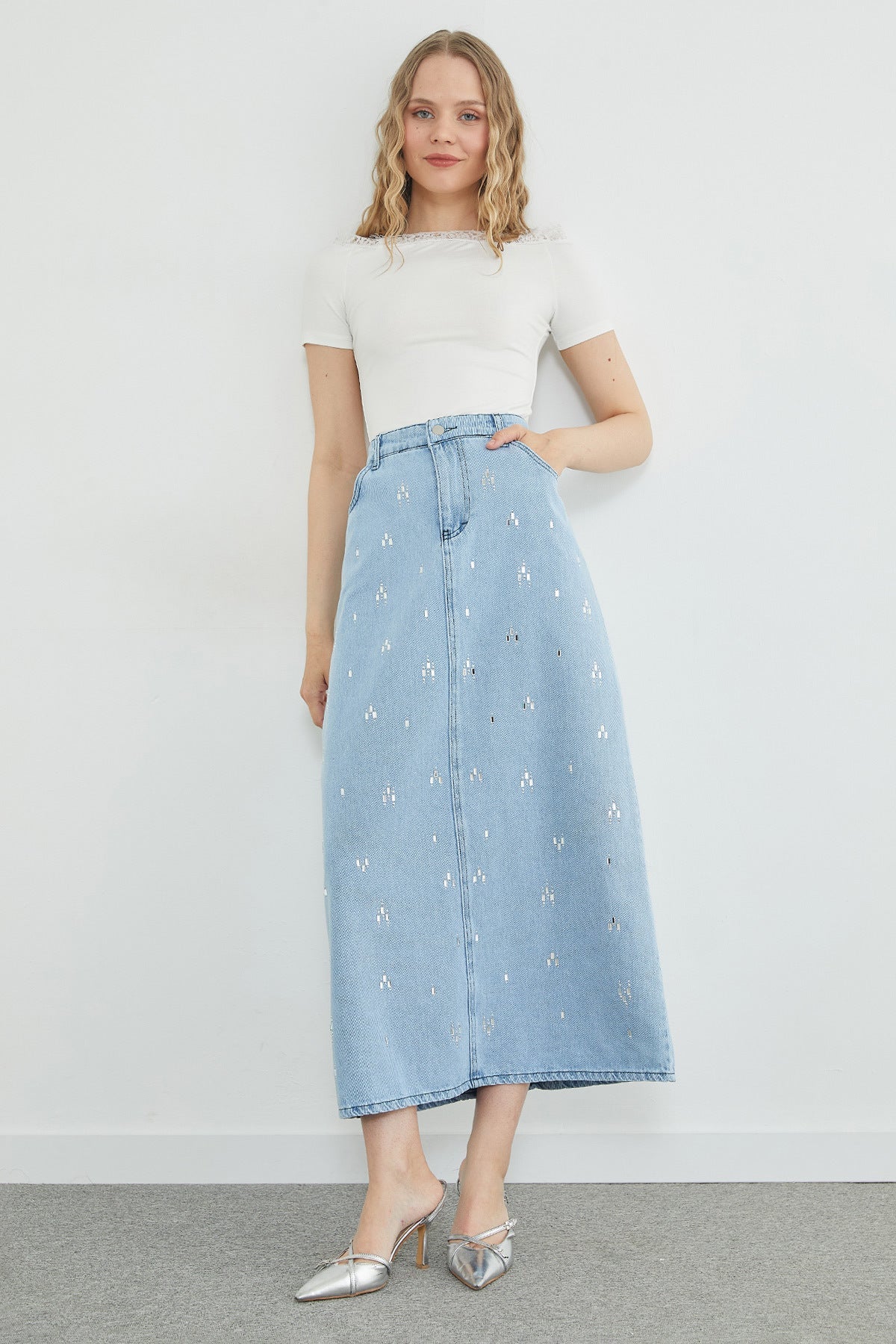 Stone Detailed Pocketed Jean Skirt - MALLTURK