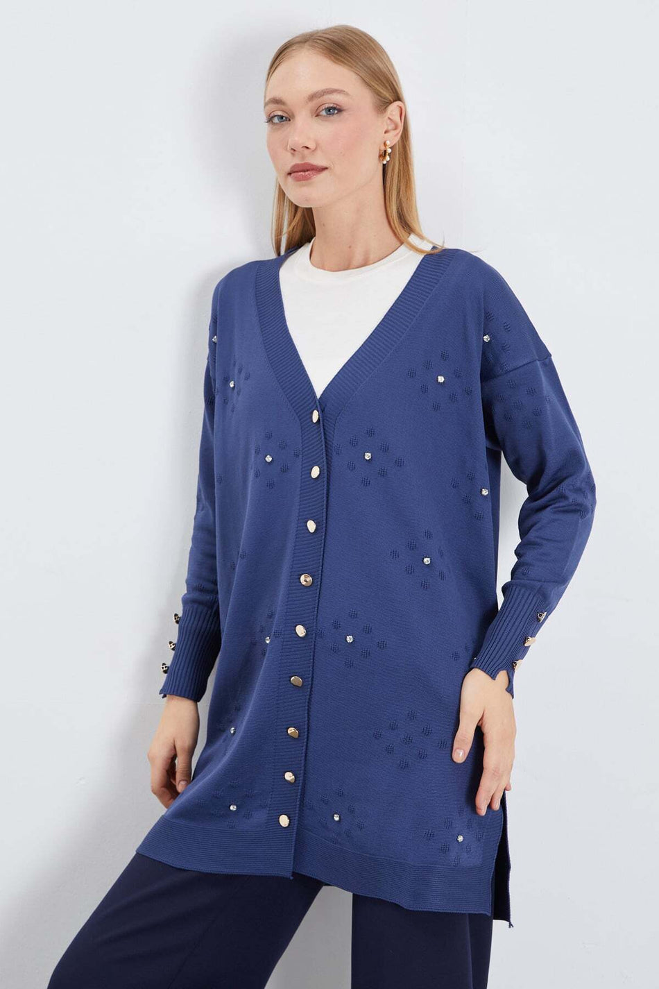 Stone Embroidered V-Neck Knitwear Cardigan - MALLTURK