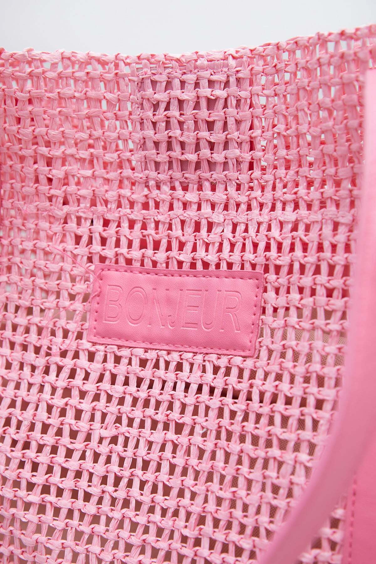 Straw Beach Handbag with Faux Leather Strap - MALLTURK