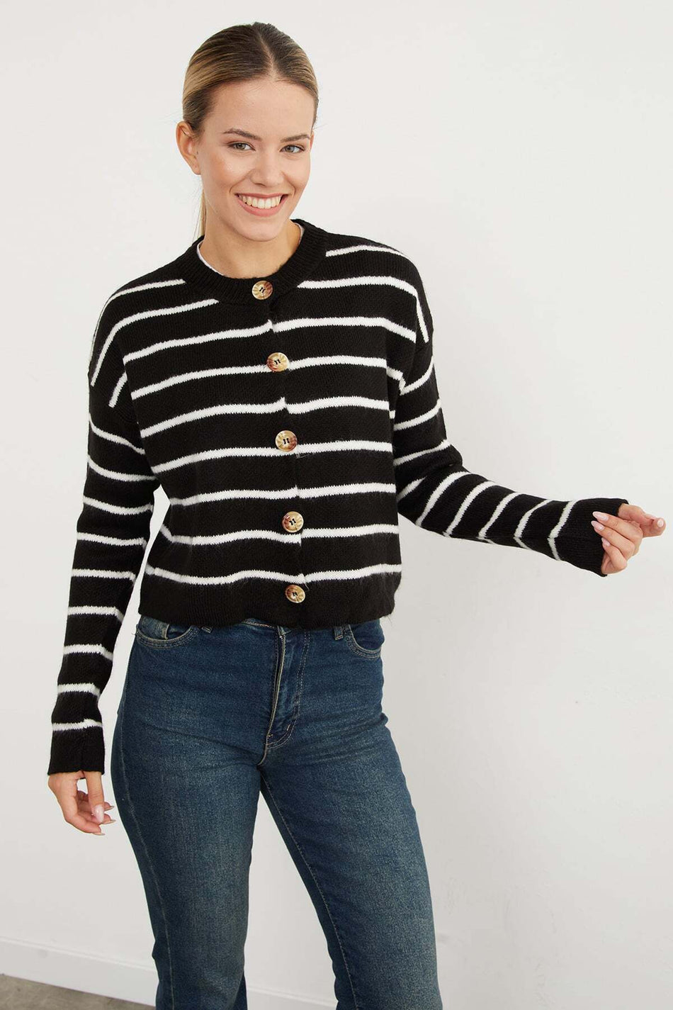 Striped Buttoned Knitwear Cardigan - MALLTURK