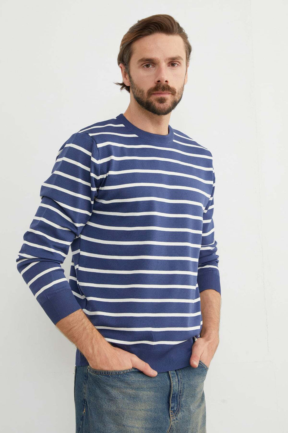 Striped Crew Neck Sweater - MALLTURK