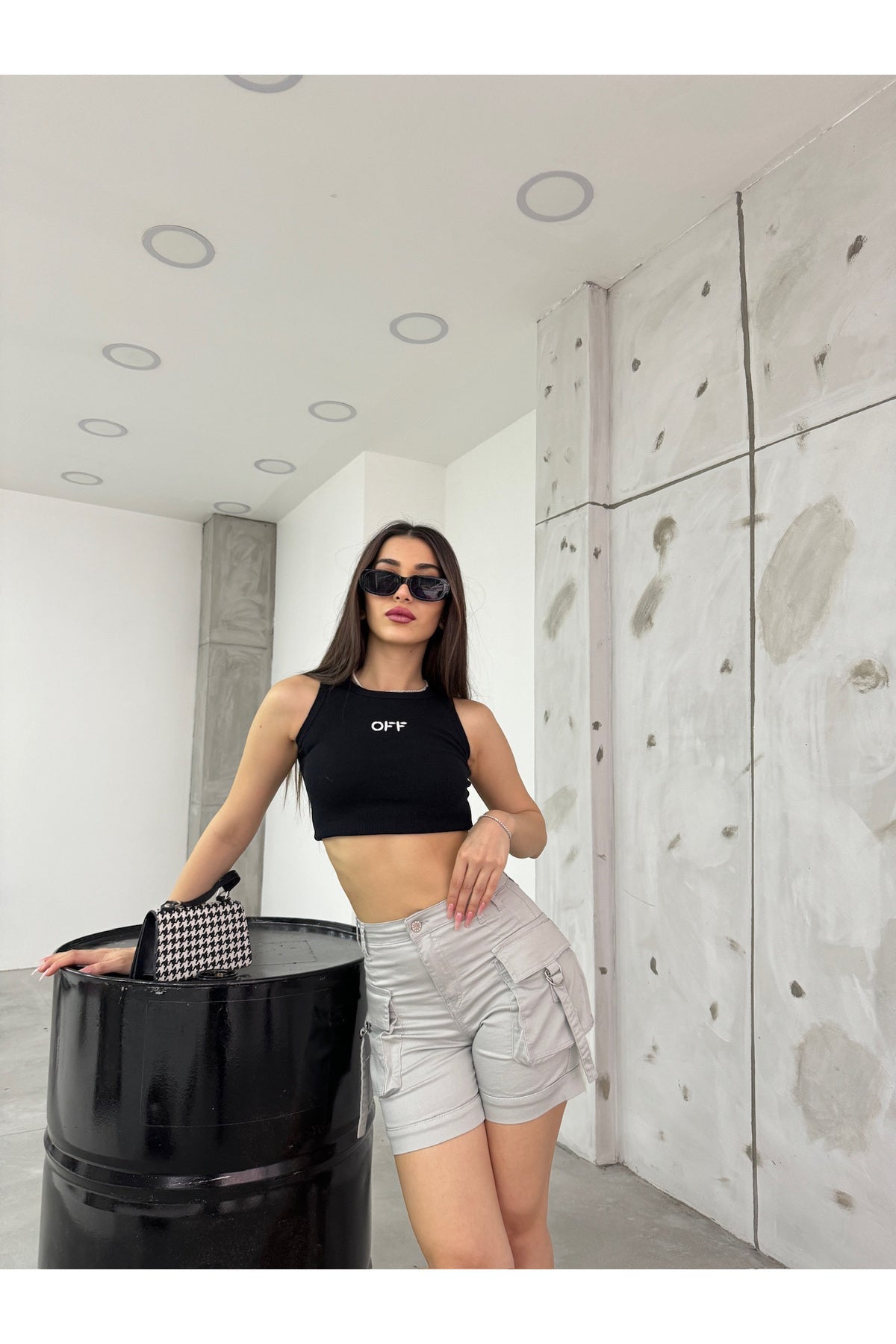 Taş Kargo Cepli Yüksek Bel Esnek Denim Şort - MALLTURK