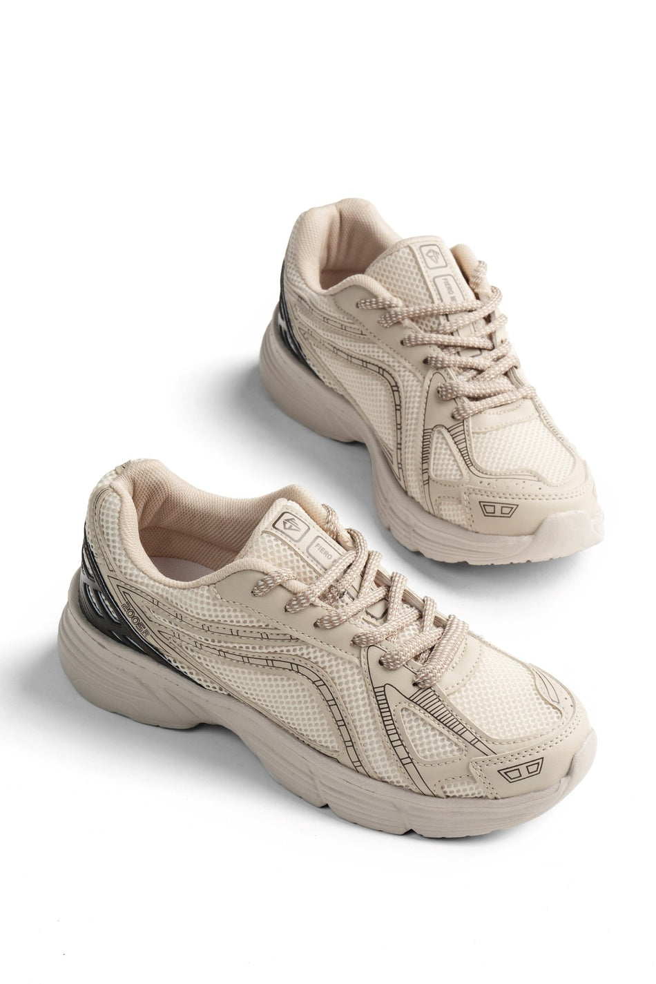 Termo Taban Konforlu Bağcıklı Sneaker Kadın Bej Sneaker TBTÖZF005 - MALLTURK