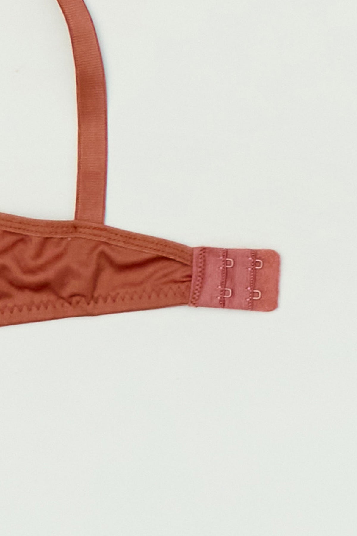 Unassisted Wire Suede - MALLTURK
