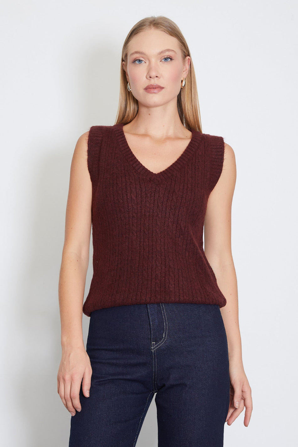 V-neck knit sweater - MALLTURK