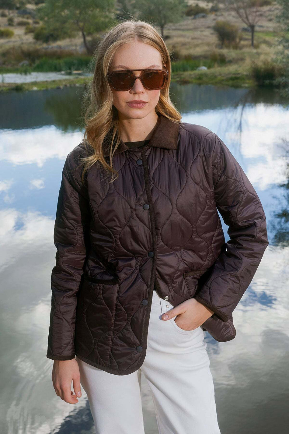 Waterway Patterned Velvet Detailed Quilted Coat - MALLTURK