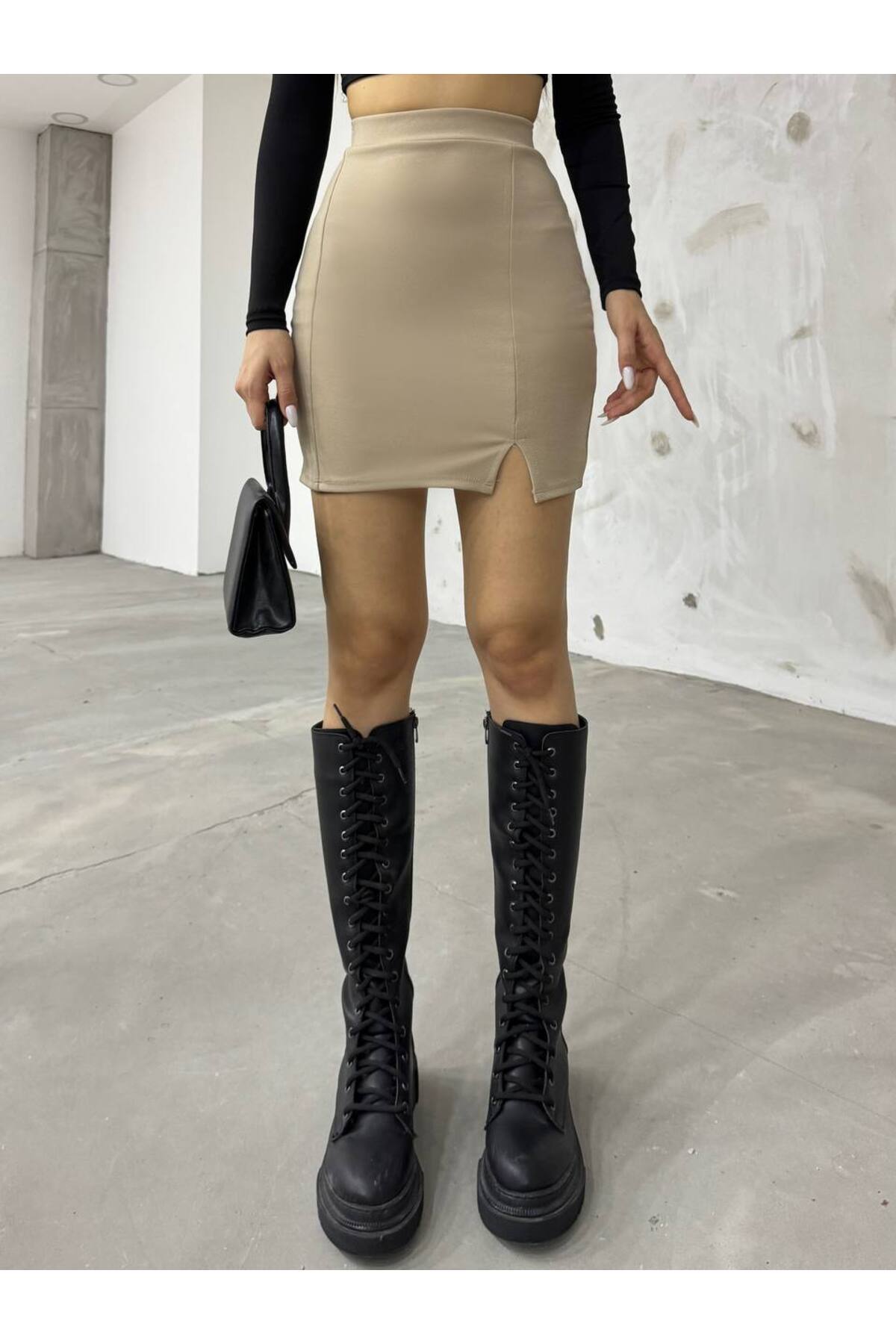 Women's Beige High-Waisted Mini Skirt with Slit Detail - MALLTURK