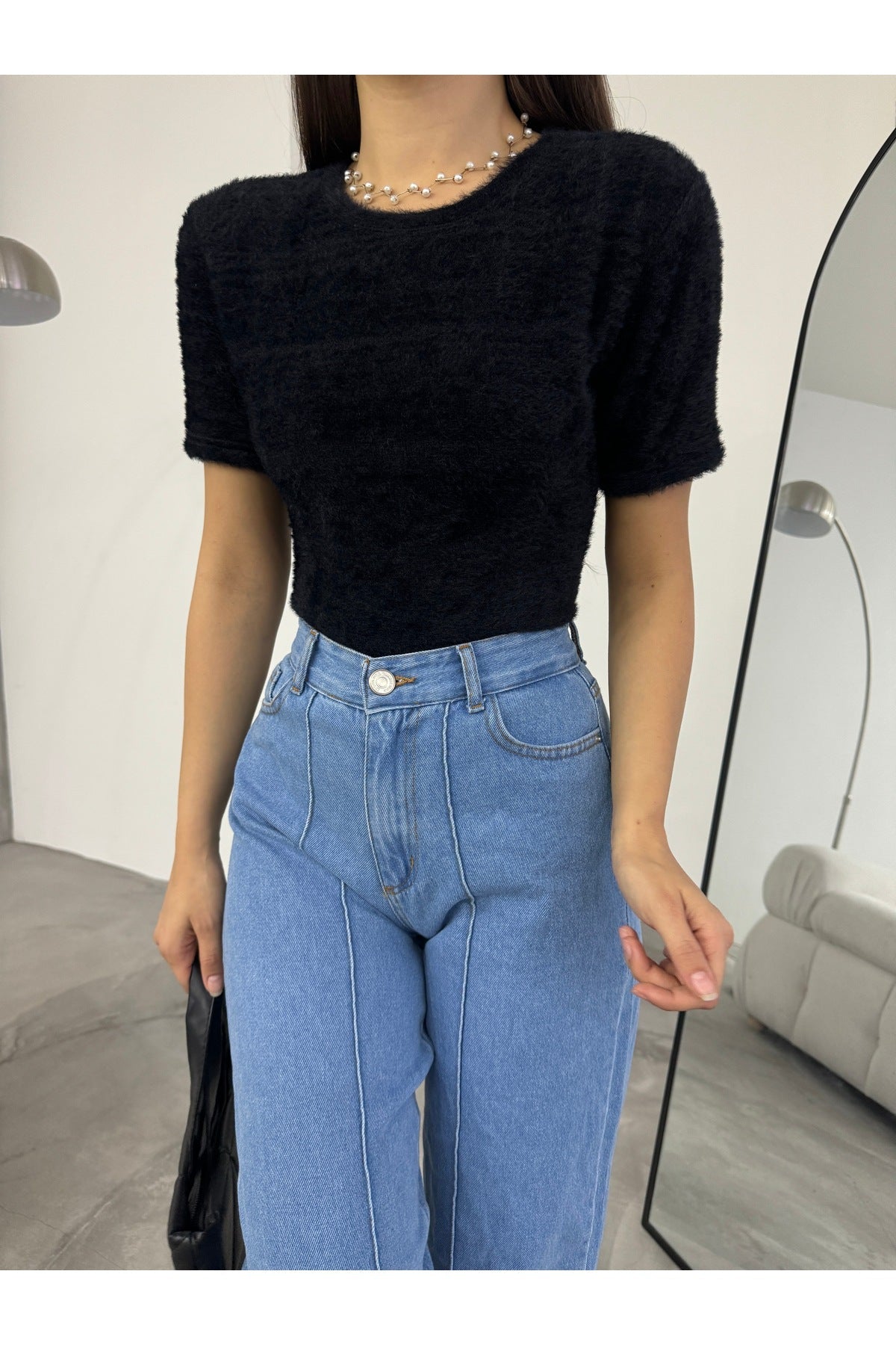 Women's Crew Neck Soft Plush Crop Blouse Black - MALLTURK