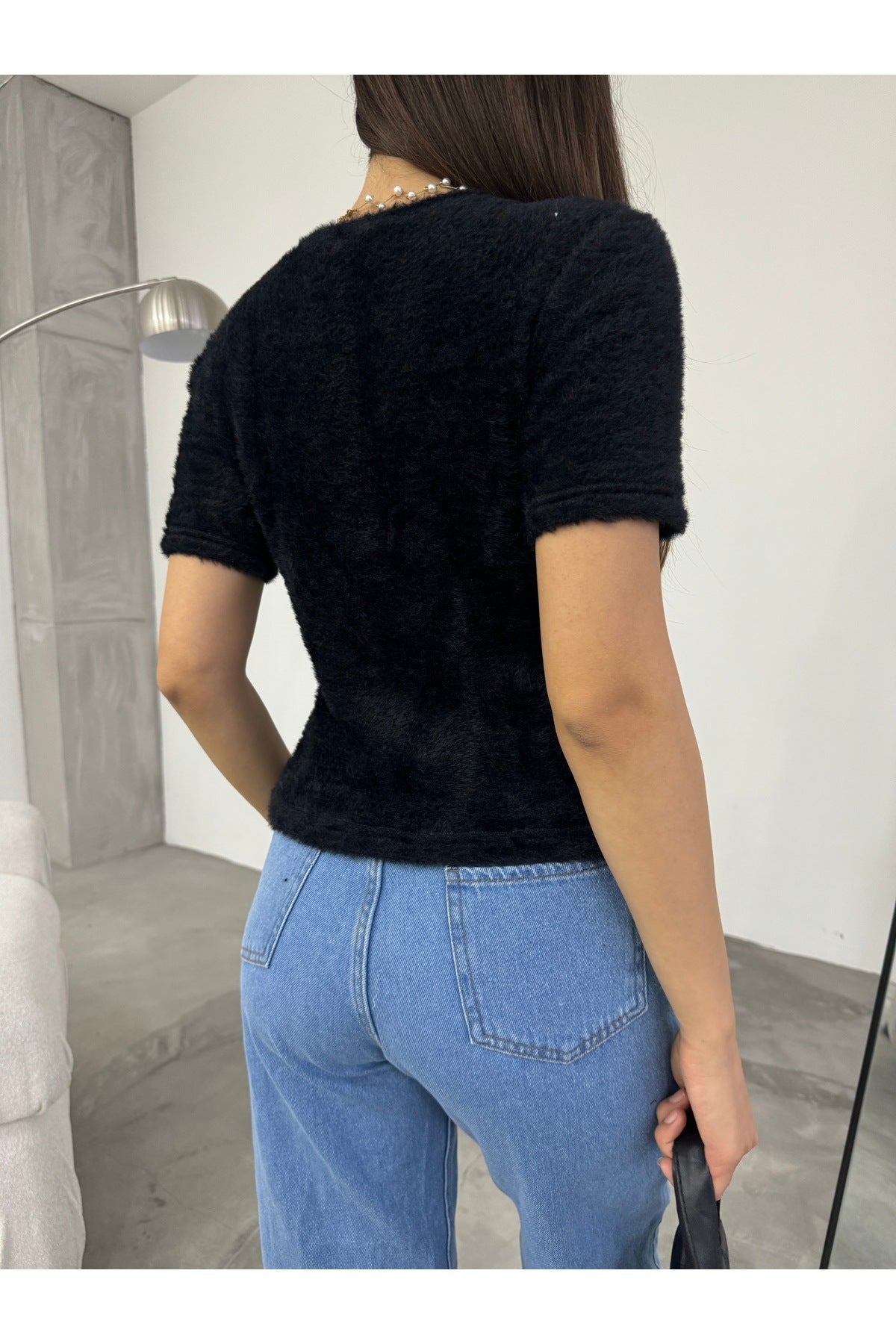 Women's Crew Neck Soft Plush Crop Blouse Black - MALLTURK