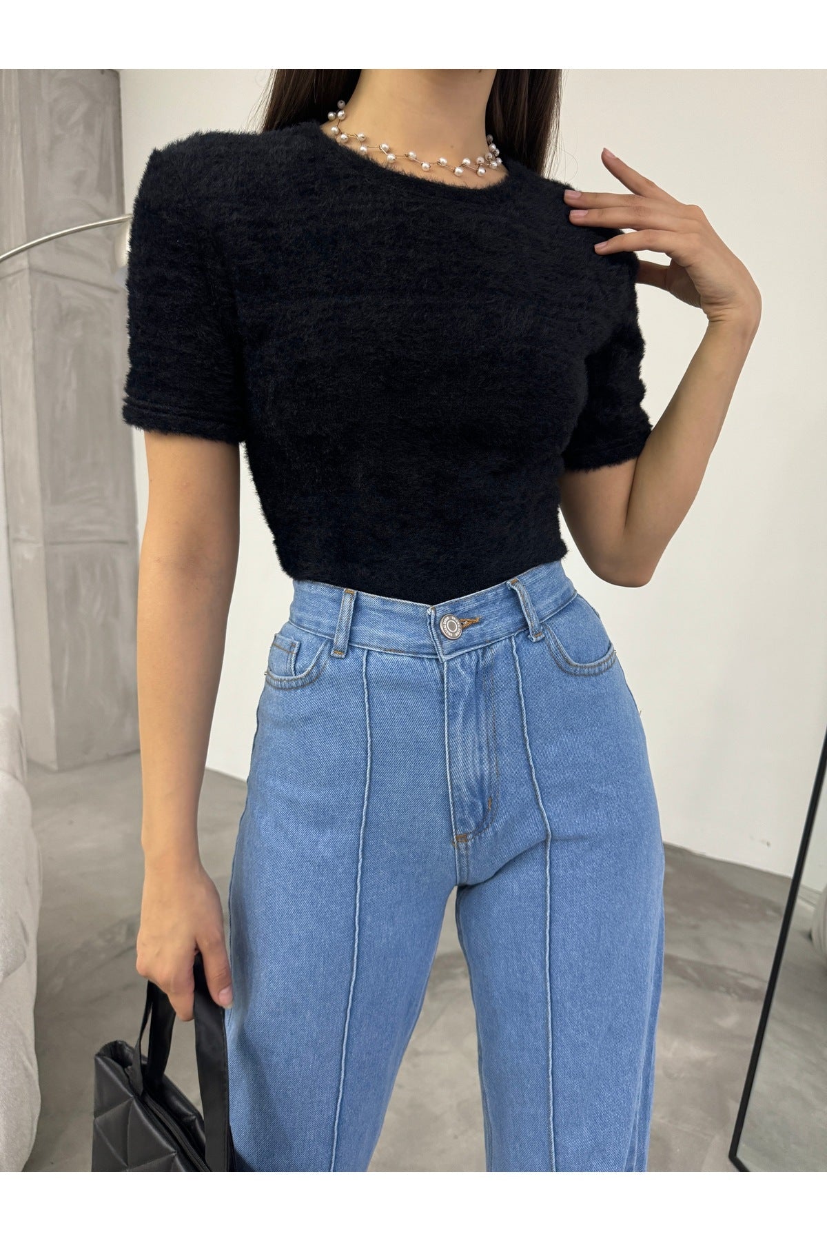Women's Crew Neck Soft Plush Crop Blouse Black - MALLTURK