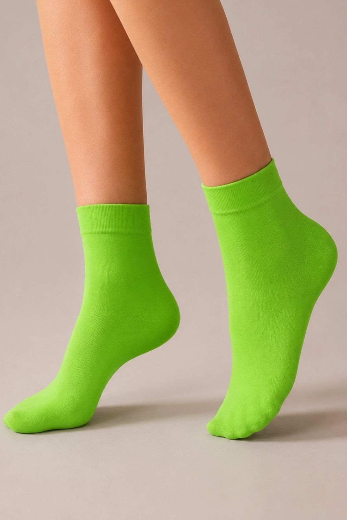 Women's Neon Green Plain Flexible Ribbed Above-Ankle Socks - MALLTURK