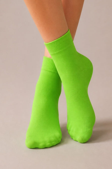 Women's Neon Green Plain Flexible Ribbed Above-Ankle Socks - MALLTURK