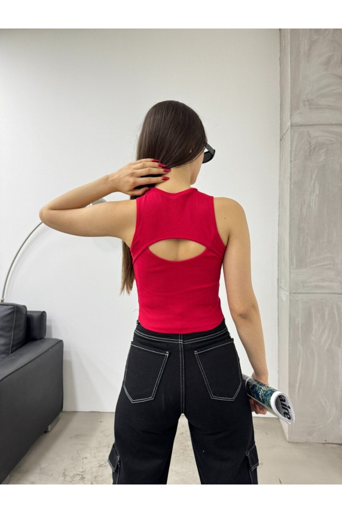 Women's Ribbed Crew Neck Back Window Detail Fitted Crop Top Blouse Red - MALLTURK