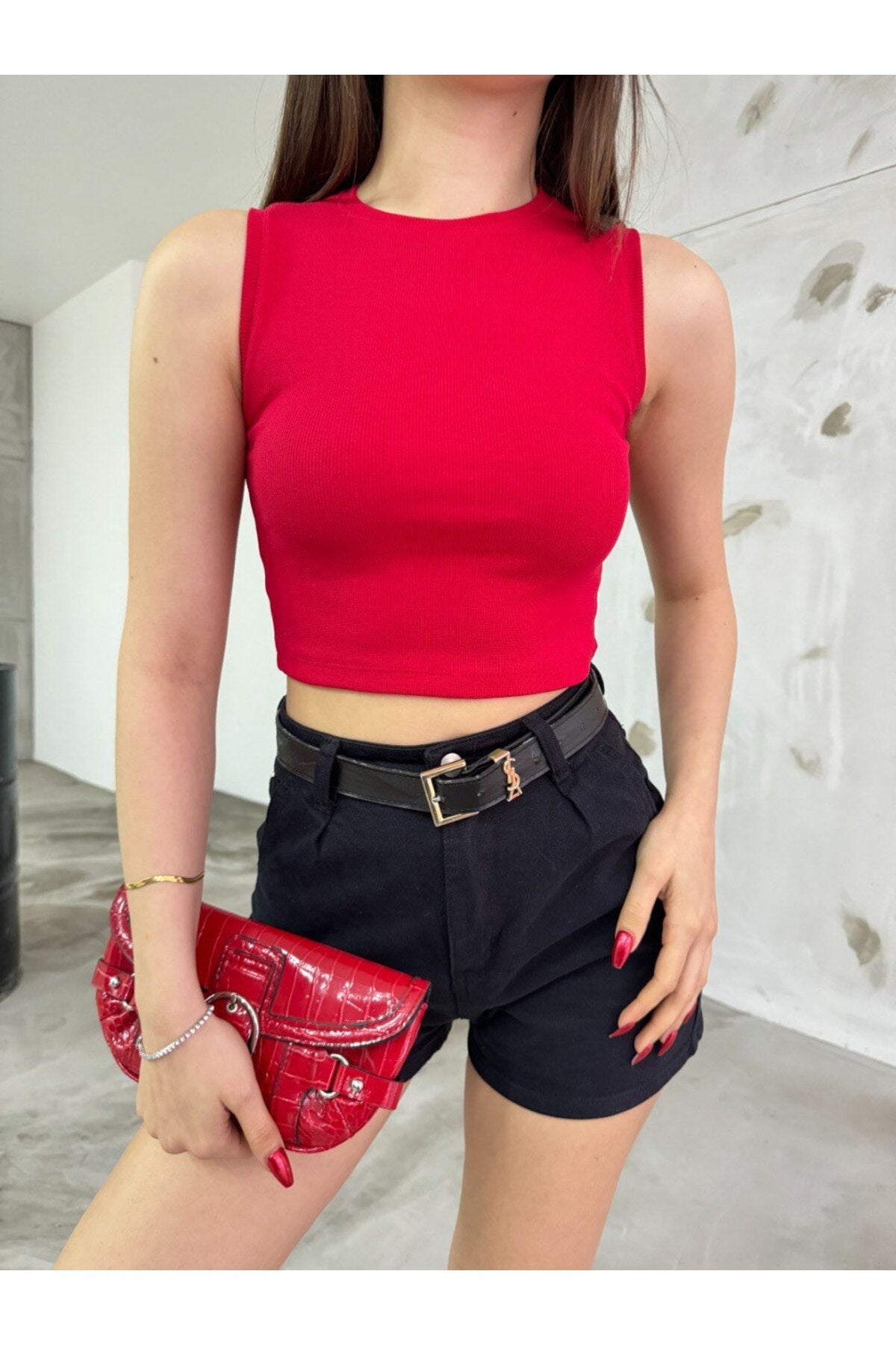 Women's Ribbed Crew Neck Sleeveless Fitted Crop Top Blouse Red - MALLTURK