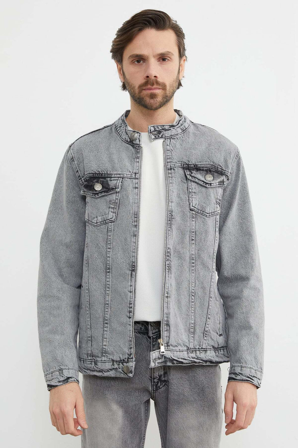 Zippered Pocket Judge Collar Denim Jacket - MALLTURK